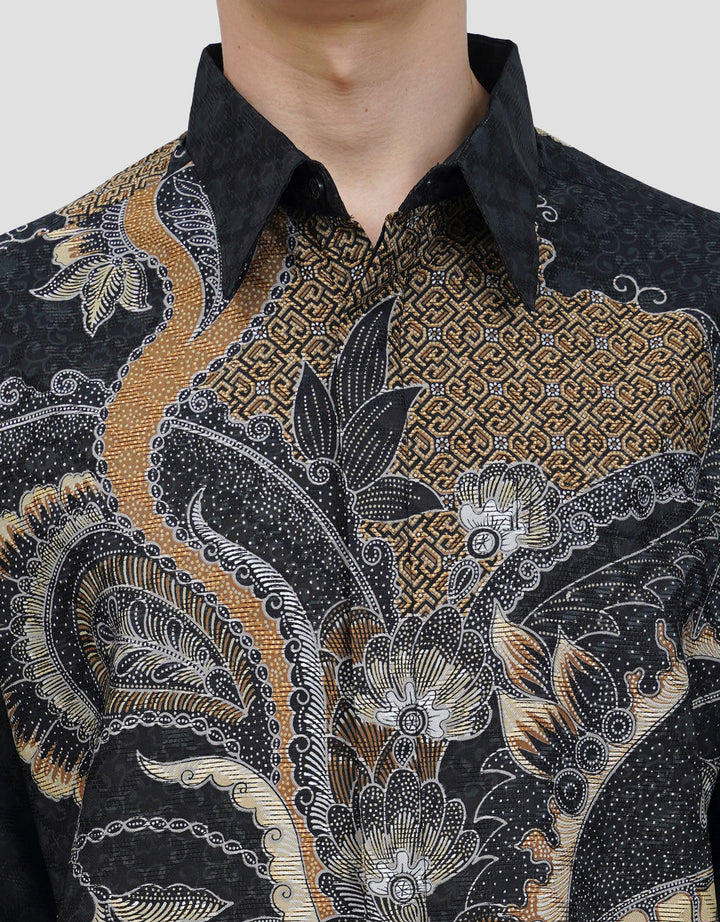 ARJUNA WEDA MODERN KEMEJA REGULAR FIT BATIK PRIA
