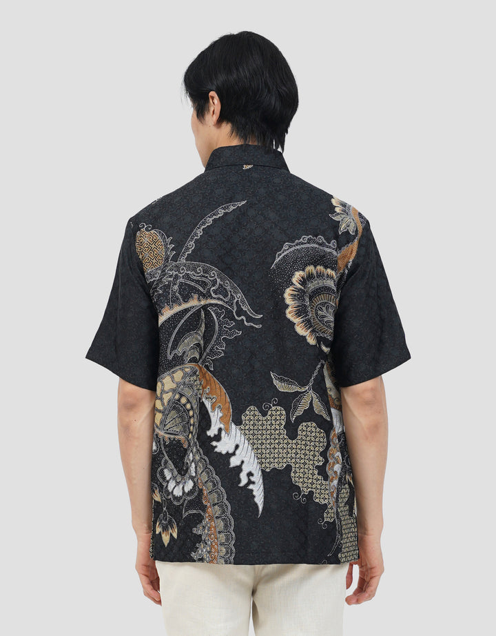 ARJUNA WEDA MODERN HEM BATIK REGULAR PRIA