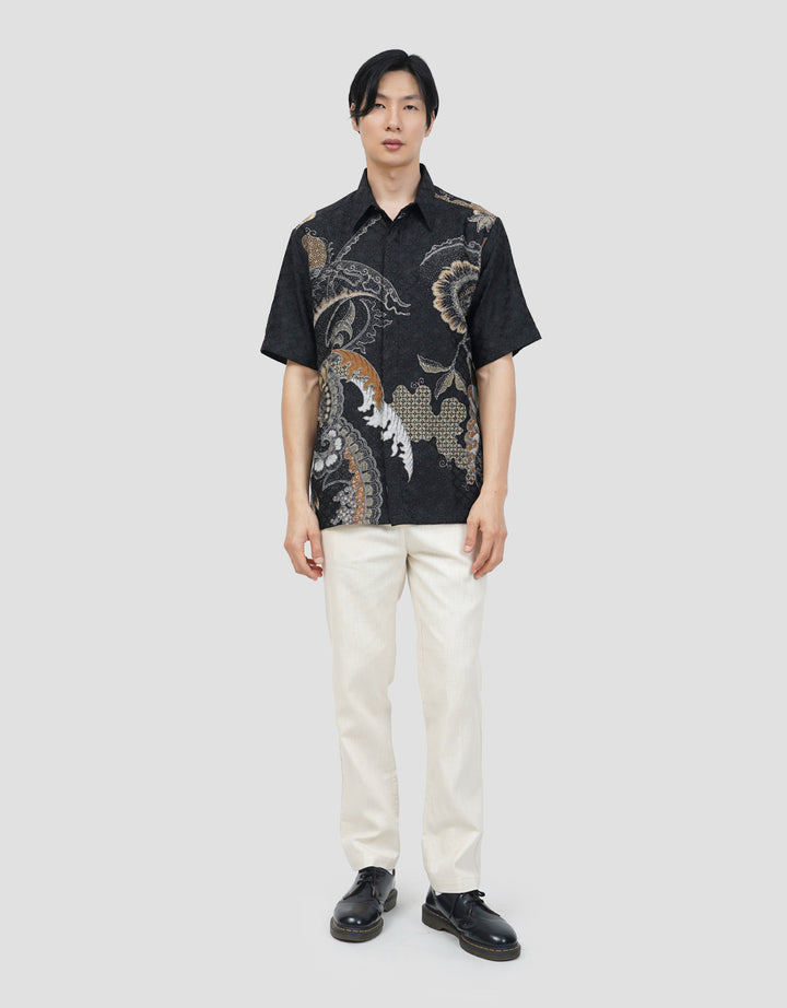 ARJUNA WEDA MODERN HEM BATIK REGULAR PRIA