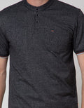 Cardinal Casual Yolo Kaos Kasual Pria
