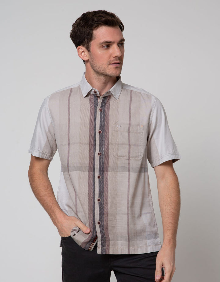 Cardinal Casual Plaid Kemeja Pria