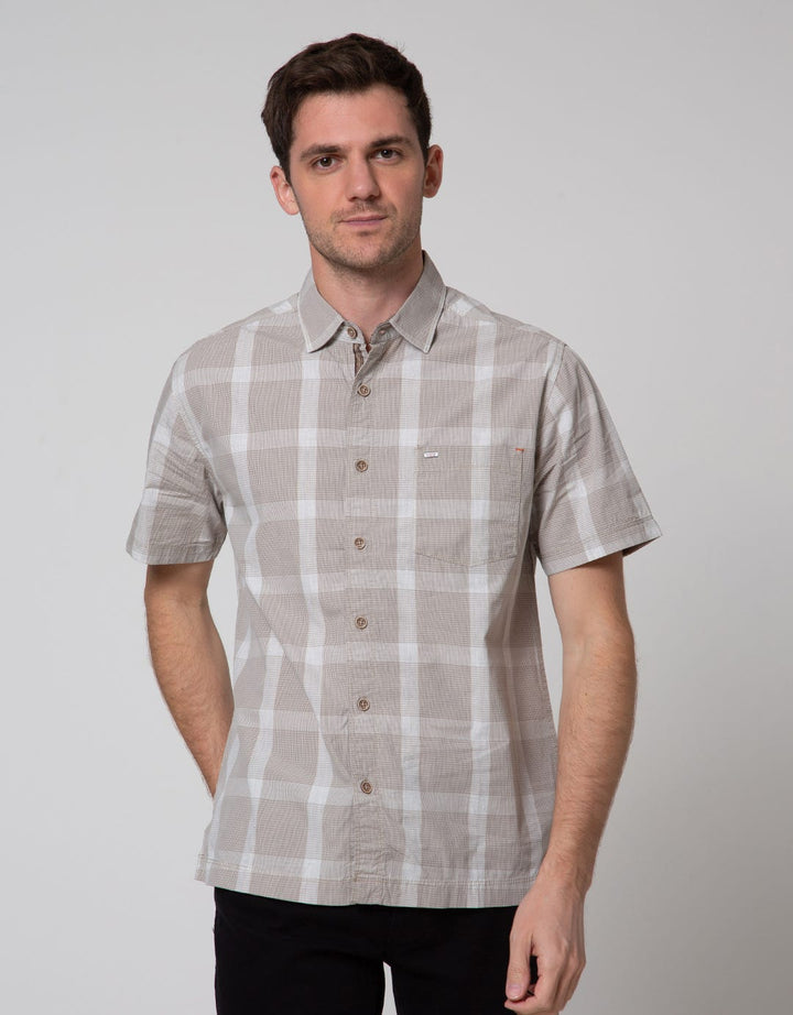 Cardinal Casual All Plaid Kemeja Pria