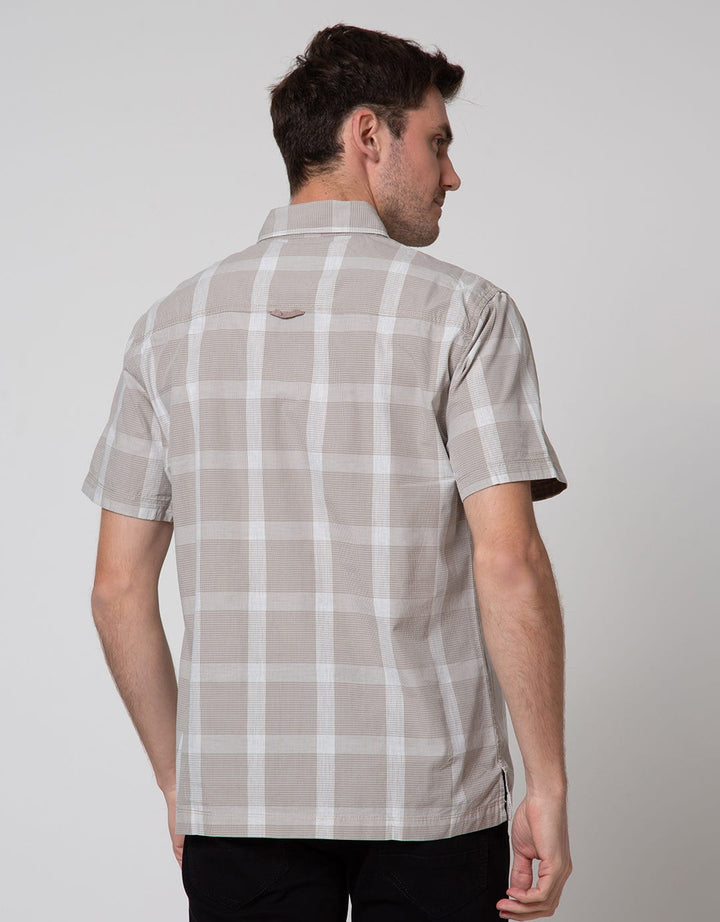 Cardinal Casual All Plaid Kemeja Pria