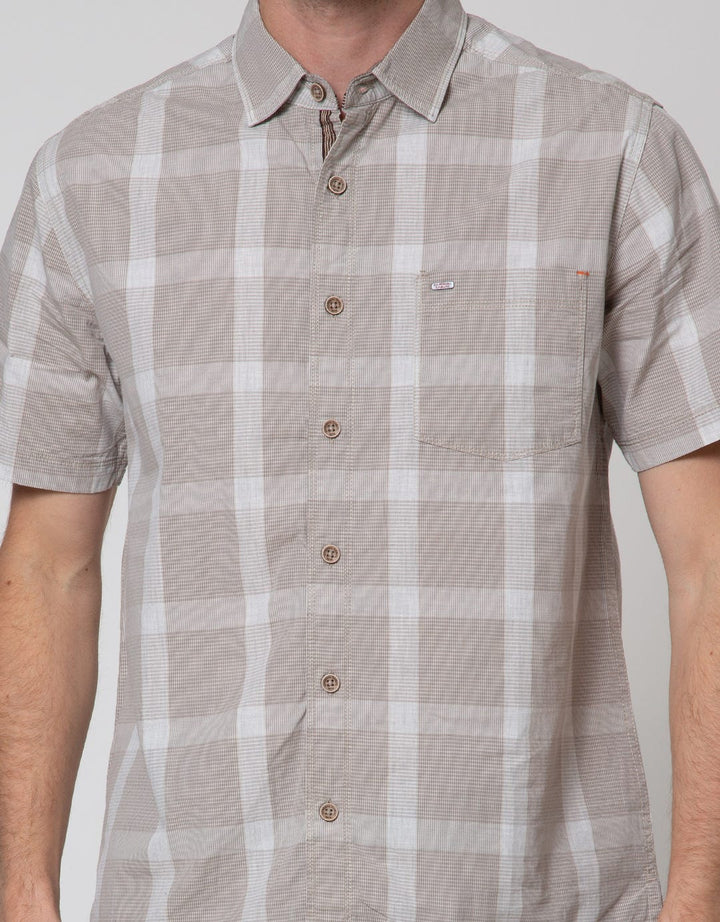 Cardinal Casual All Plaid Kemeja Pria