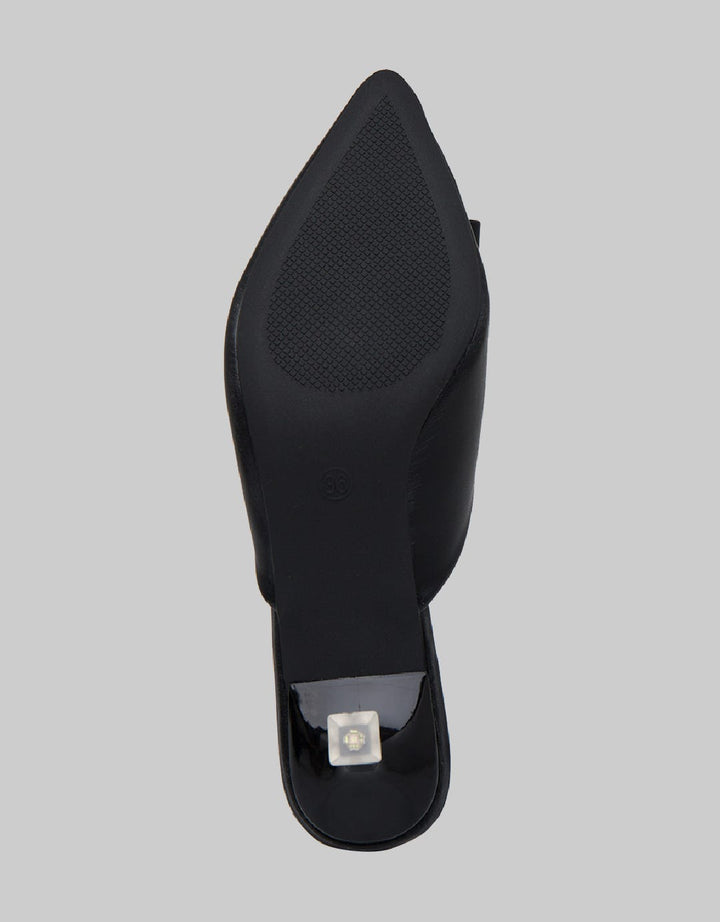 Connexion Mule Sandals Woman
