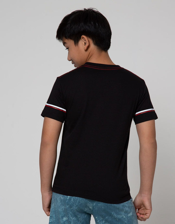 Character Kaos Looney Toons Bugs Face Pocket