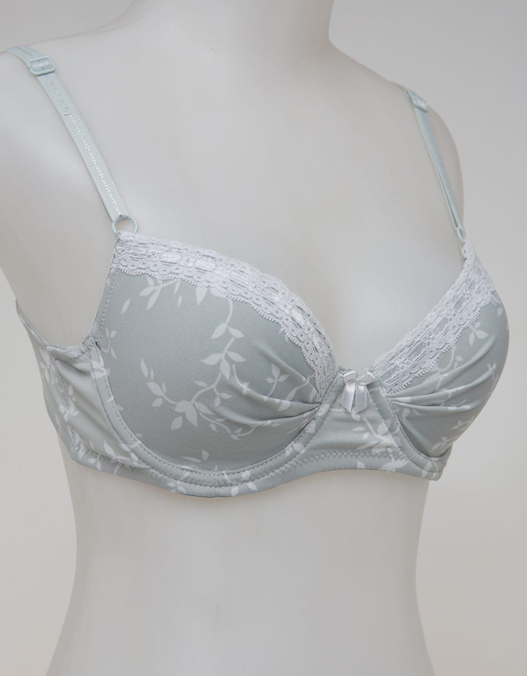 St. Yves Non Push Up Regular Bra Non Wire Bunga