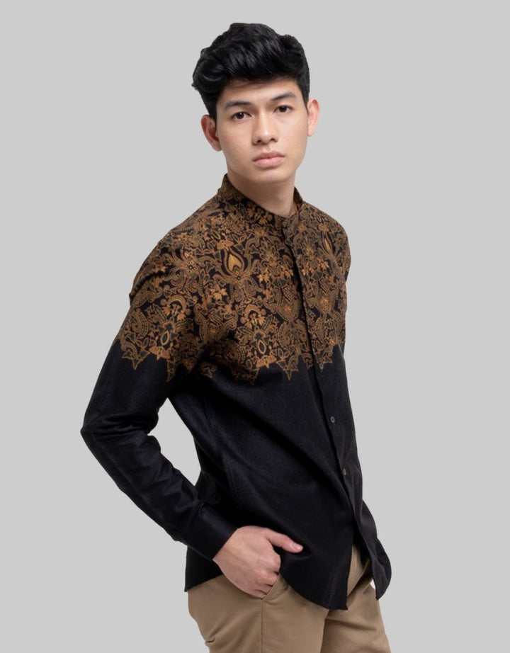 MOC Kemeja Shanghai Lengan Panjang Pria Vikrana Slim Fit