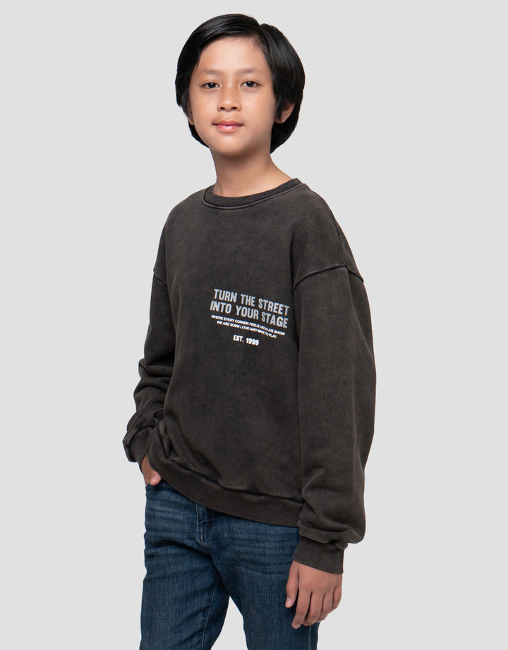 NEVADA TURN THE STREET SWEATER ANAK LAKI-LAKI