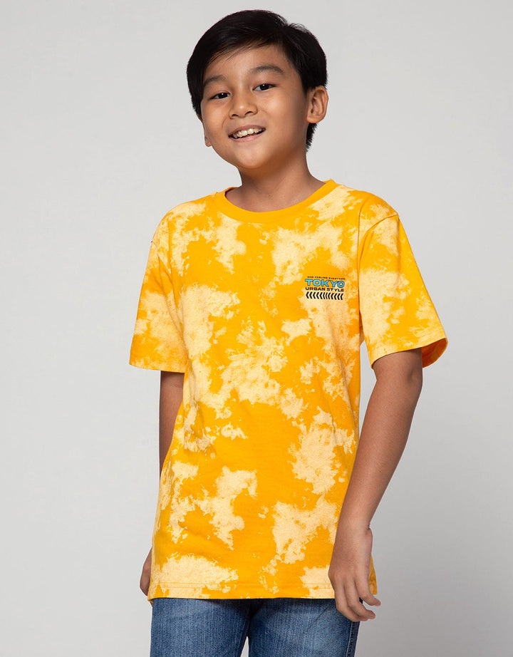 Nevada Short Sleeve T-Shirt Anime Boy Big Logo