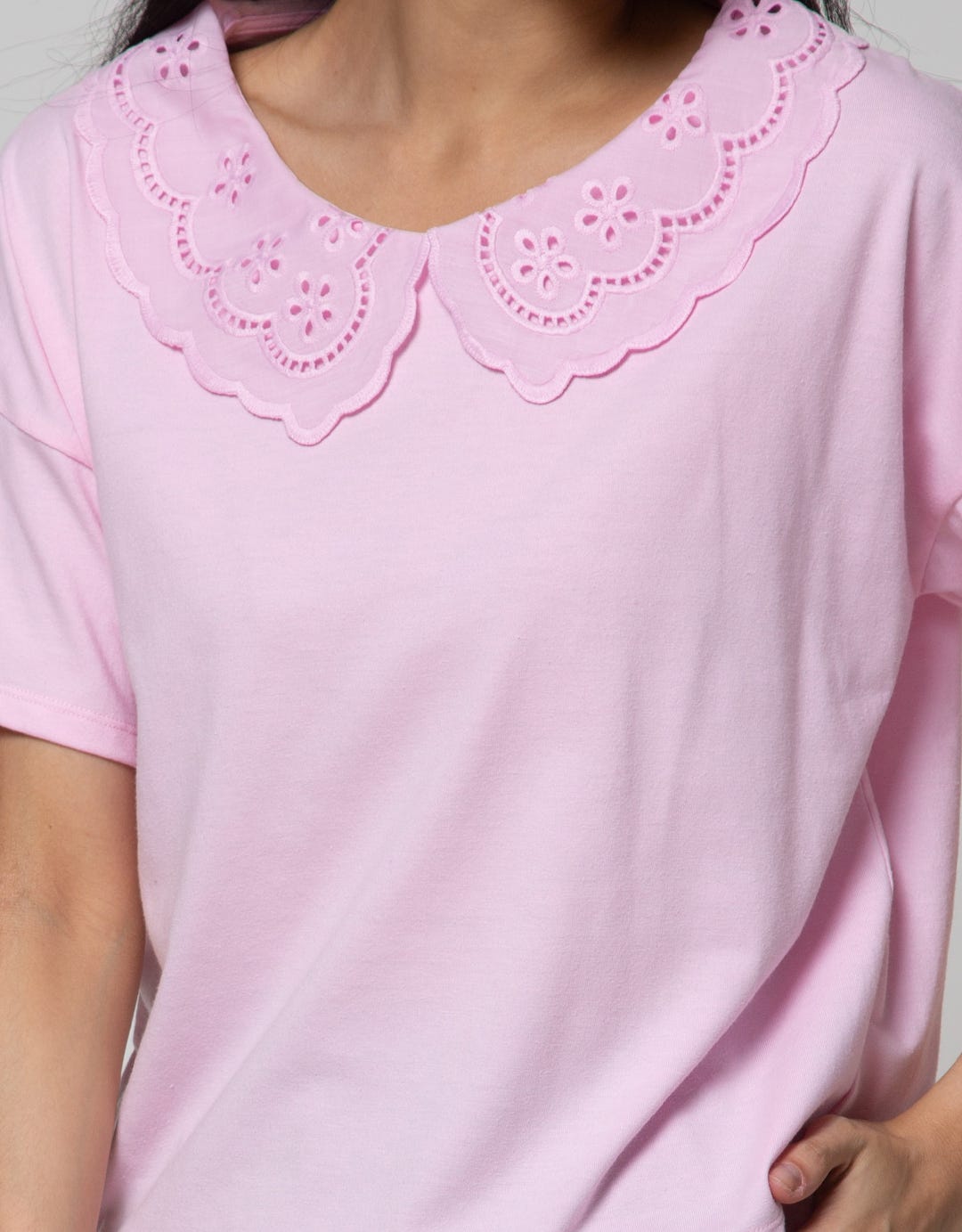 Details Blouse Jersey With Embro Applique At Peter Pan Co