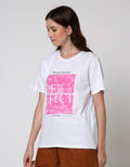 Details Perfect Wording Kaos Casual Wanita