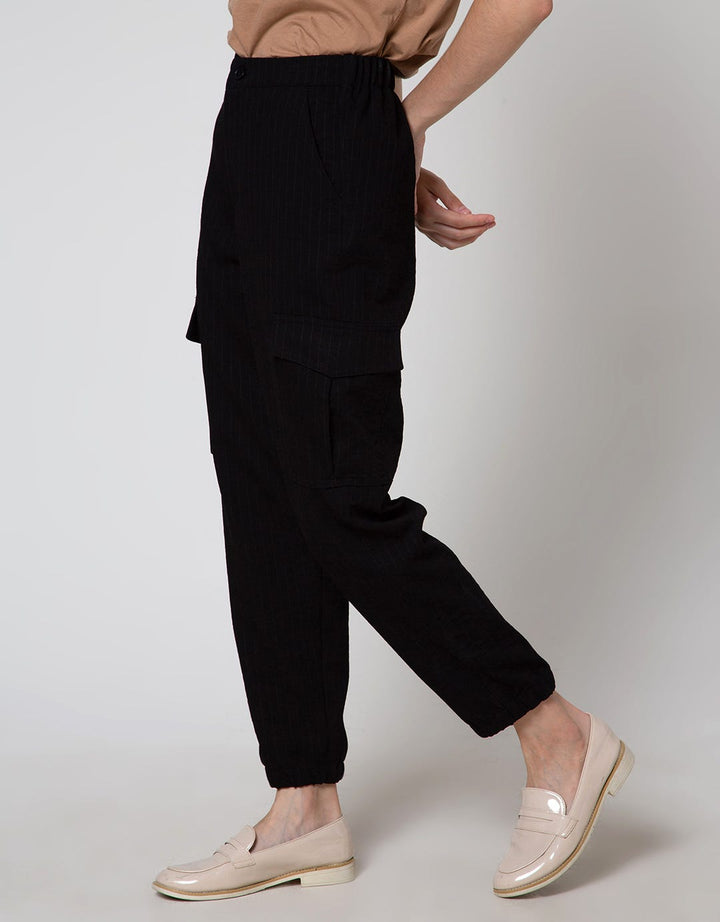 Details Cargo Regular Fit Women's Long Pants