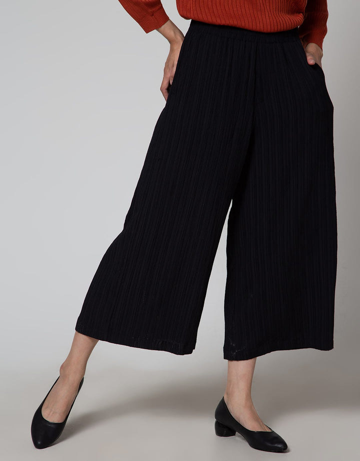 St. Yves Tripe Krinkle Women's Culottes