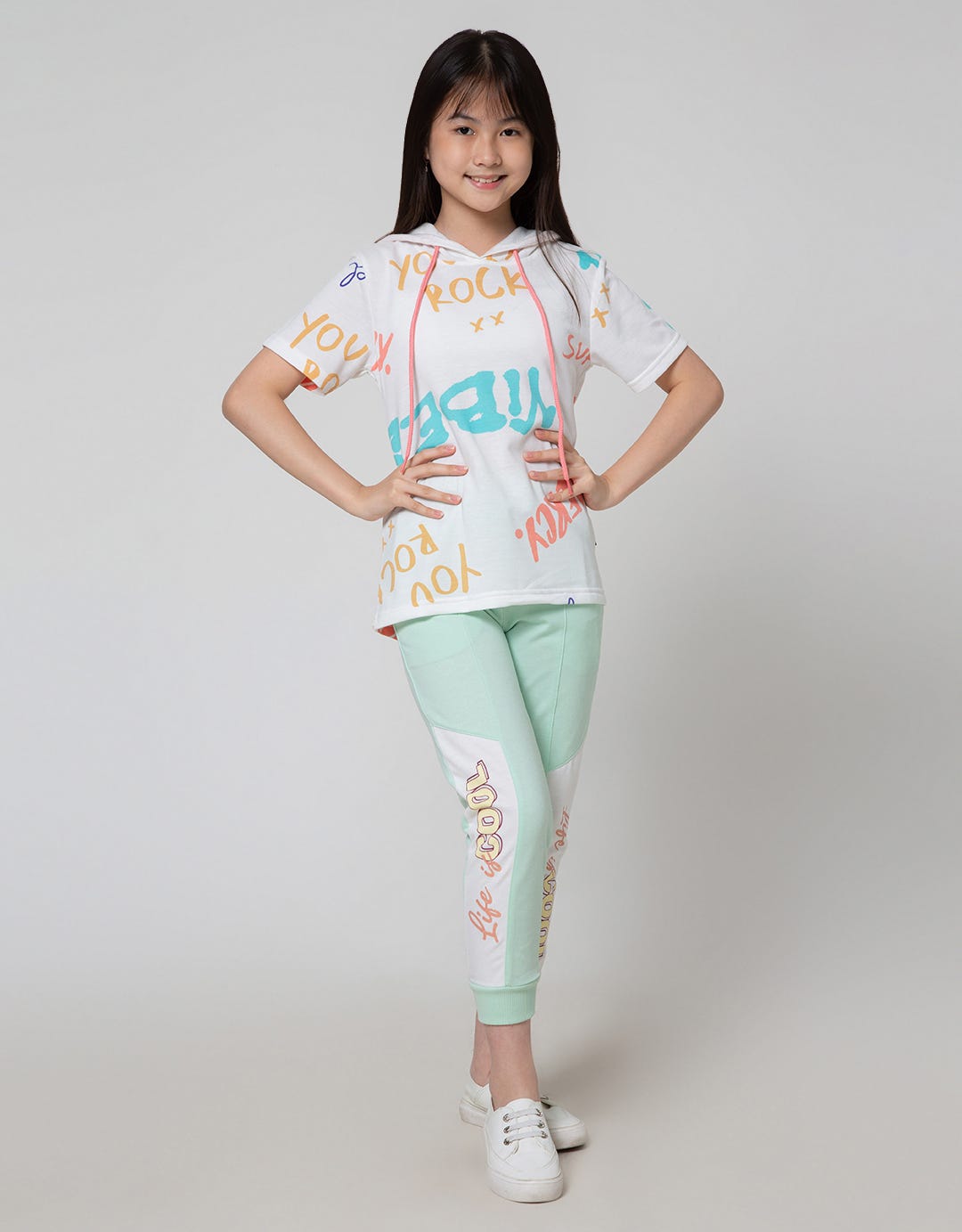 Aero Nice Smile Jogger Anak Perempuan