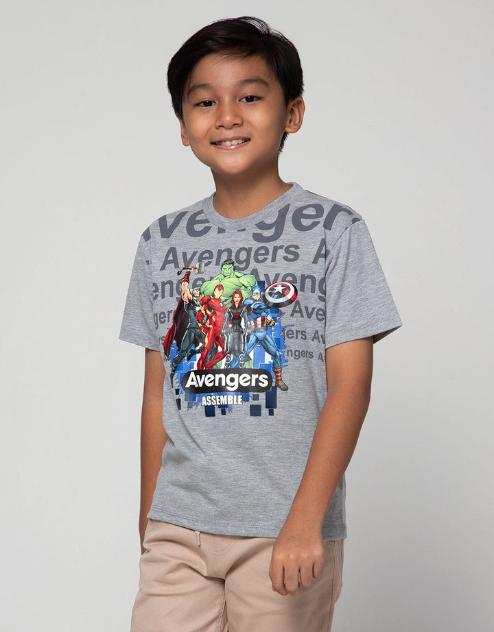 Marvel T-Shirt Avengers Team Tulisan Background
