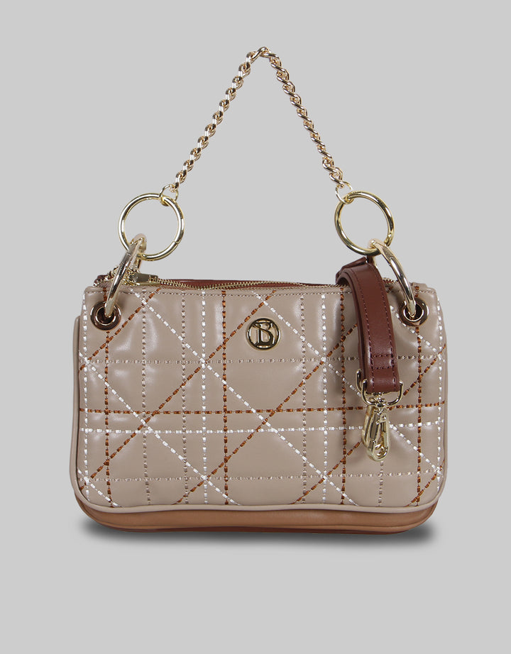 Bellezza Sling Bag Chain Detail
