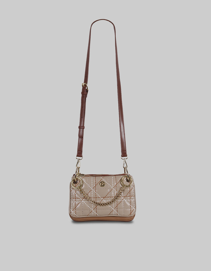 Bellezza Sling Bag Chain Detail
