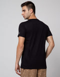 T Zone Upshot Ikon Kaos Casual Pria