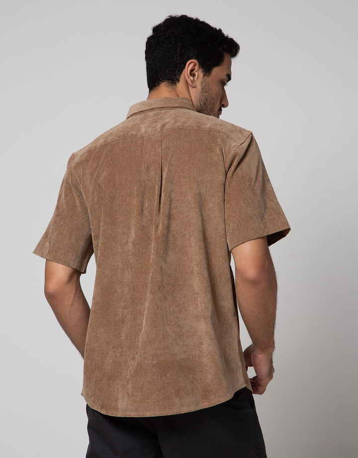 Details Corduroy Kemeja Pria
