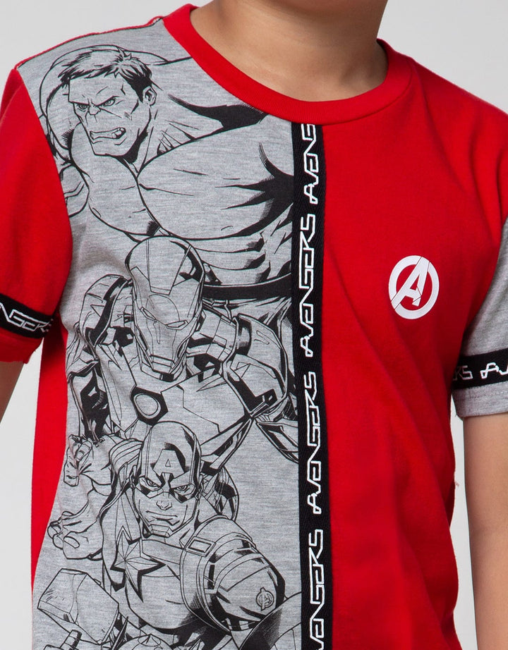 Marvel T-Shirt Avengers Cutsewn Team Twill Tape