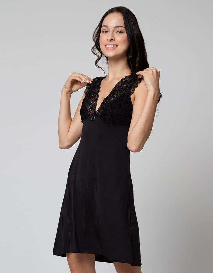 St. Yves Lingerie Lace V Neck Wanita