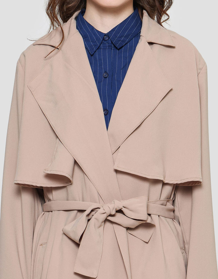 Cardinal Femme Desain Layer Blazer Wanita