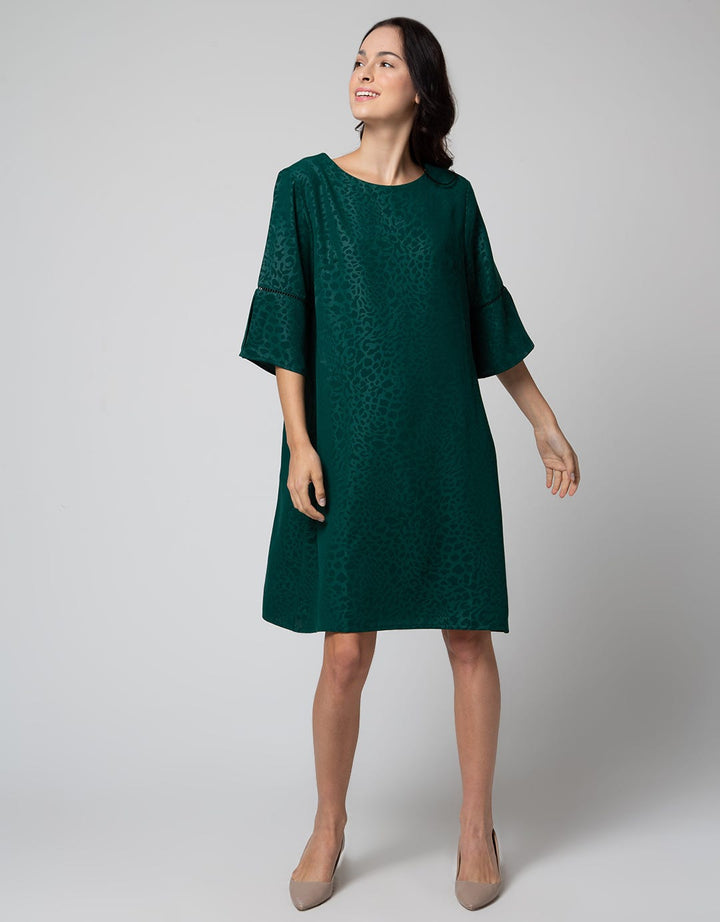 St. Yves Short Sleeve Midi Dress Laces With Emboss Fabric