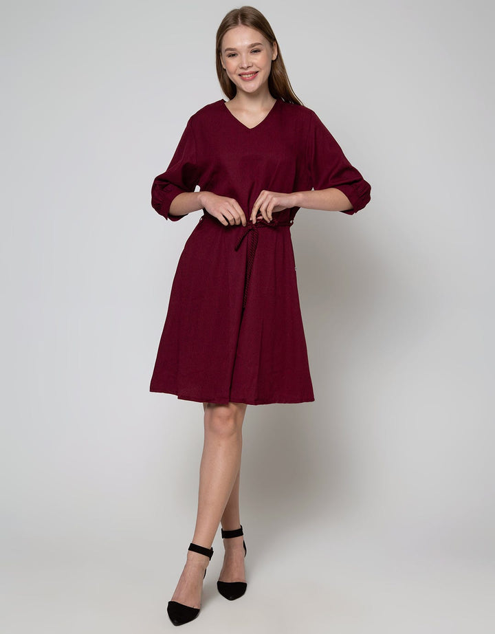 Expand Alyson Midi Dress Wanita