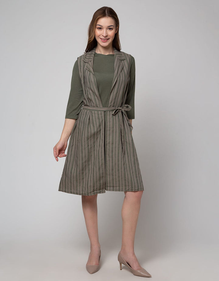 EXPAND CASUAL DRESS