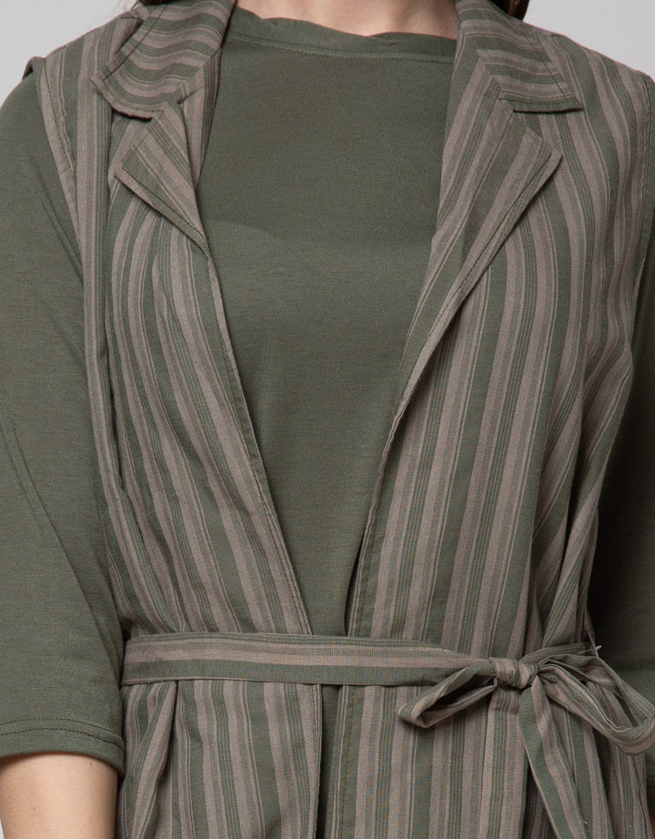 EXPAND CASUAL DRESS