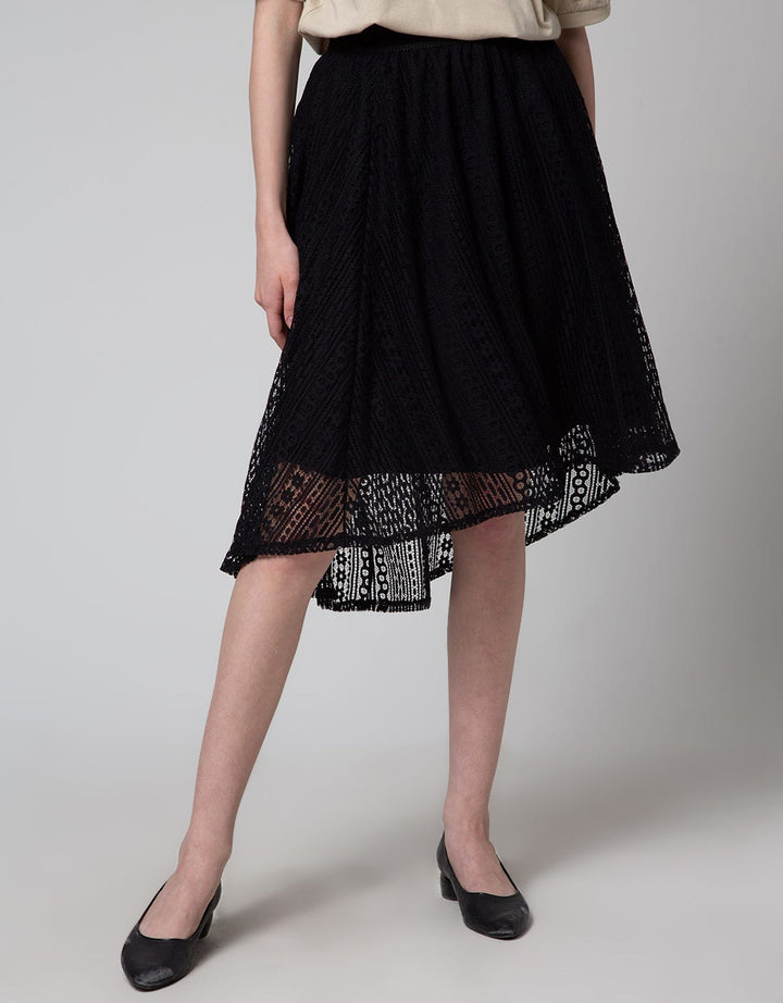 Connexion Lace Flowy Rok Mini Wanita