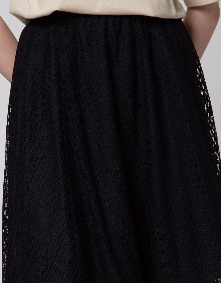 Connexion Lace Flowy Rok Mini Wanita