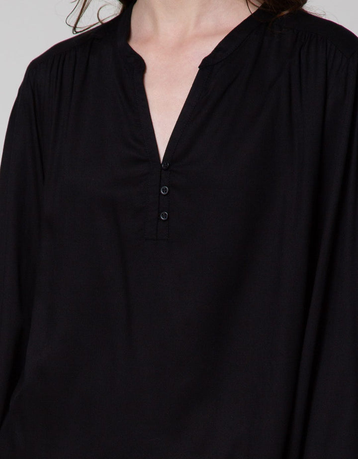 St. Yves Long Sleeve Blouse Twoven Licaevo Fabric