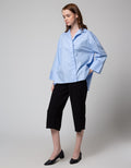 Details Wide Placket Kemeja Wanita