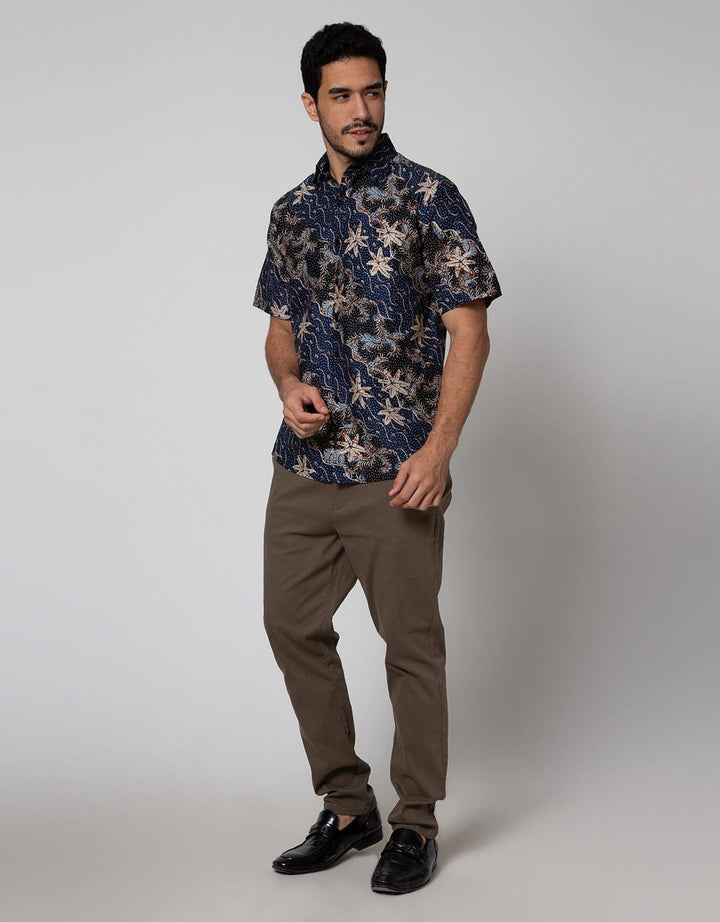 Arjuna Weda Hem Batik Lereng Ukel