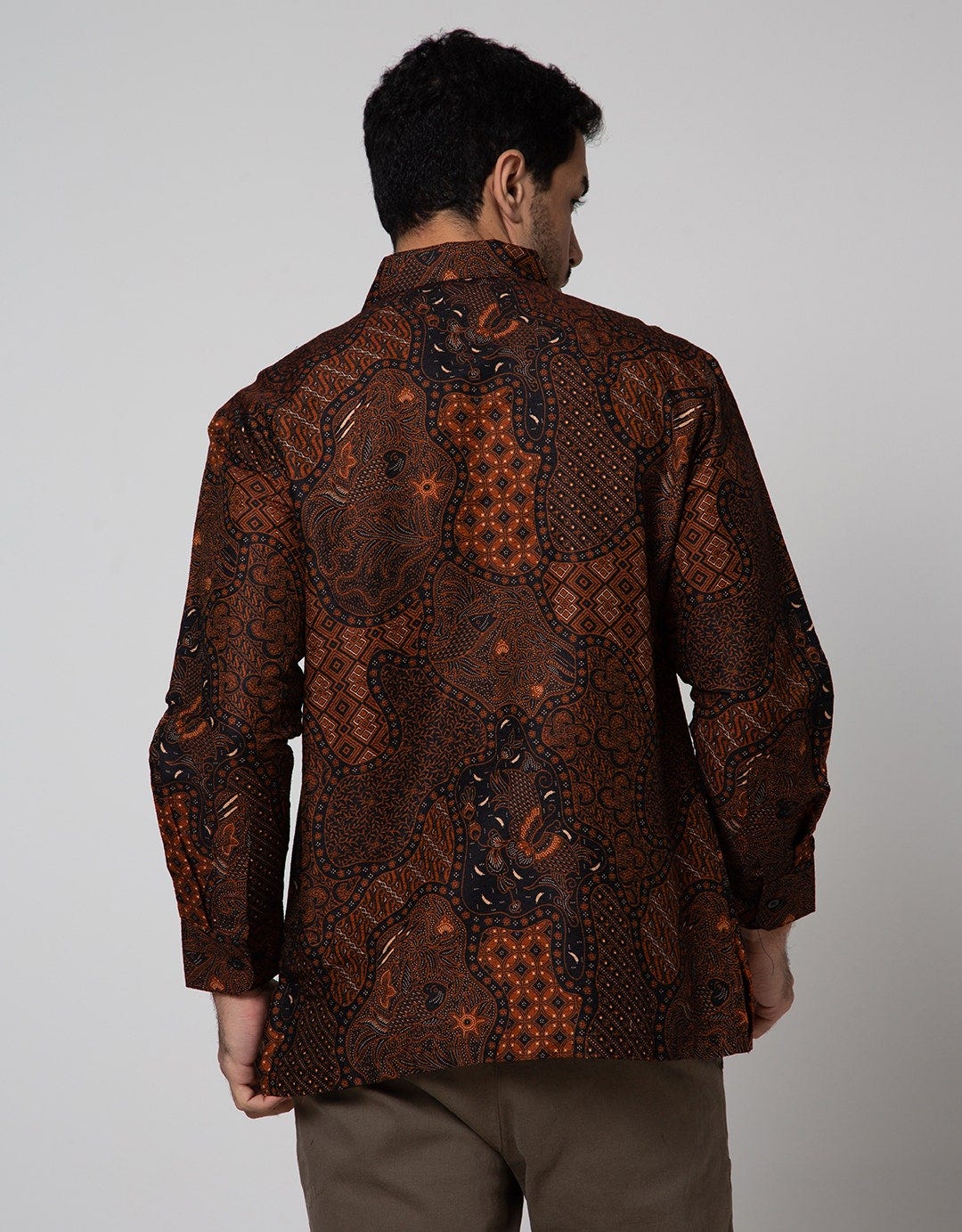 Arjuna Weda Kemeja Batik Sekar Jagad Pria