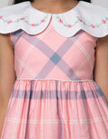 Sweet Miss Sleeveless Midi Dress Kerah Bordir Bahan Kotak