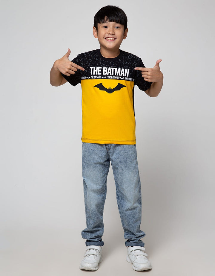 Character T-Shirt Batman Tulisan Tengah Half