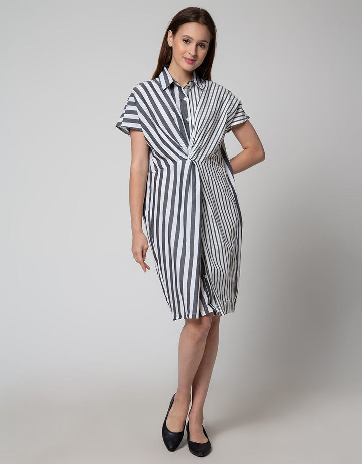 DRESS YD SALUR KOTAK