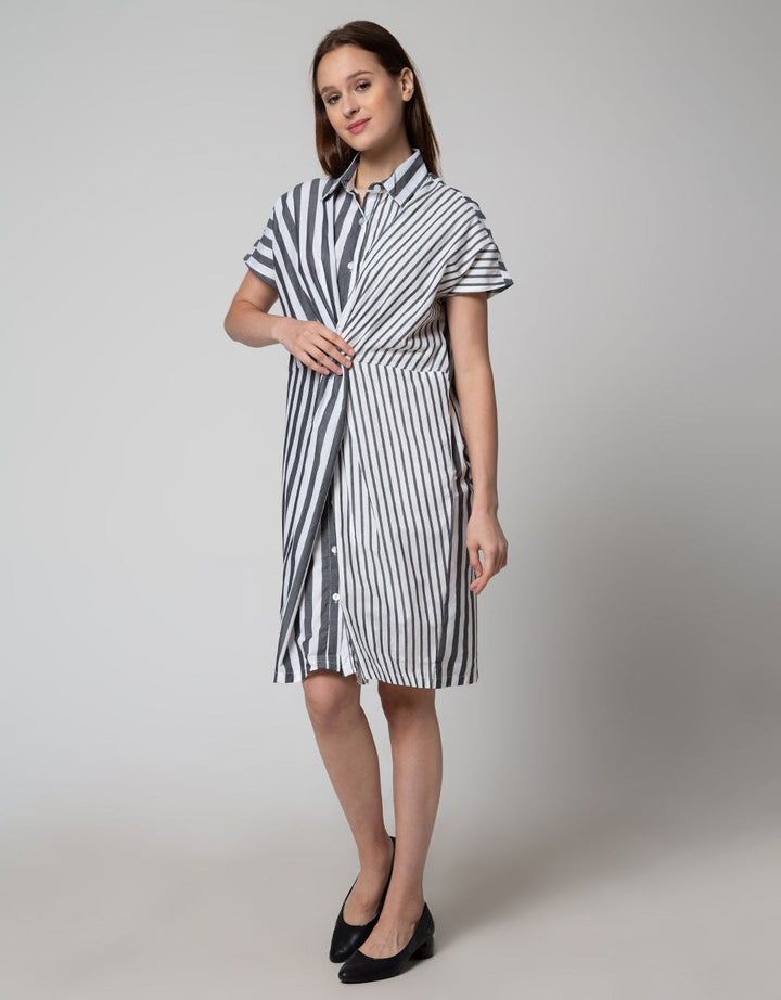 DRESS YD SALUR KOTAK