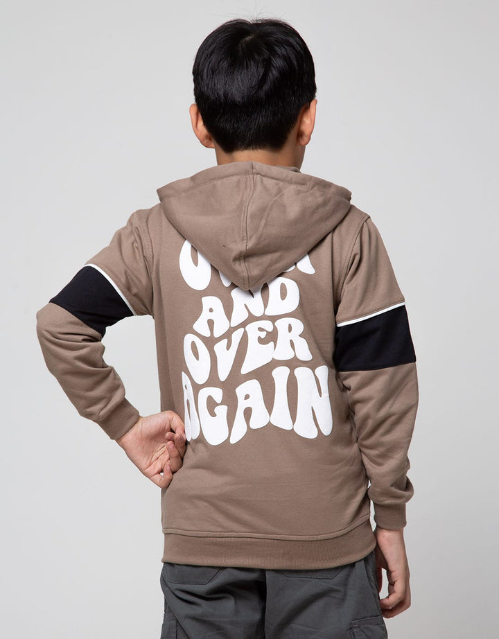 Nevada Jaket Hoodie Front Twisted Over And Over Again