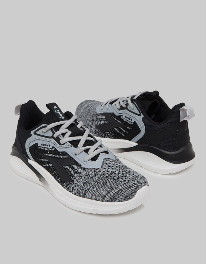 Diadora Shoes Finley