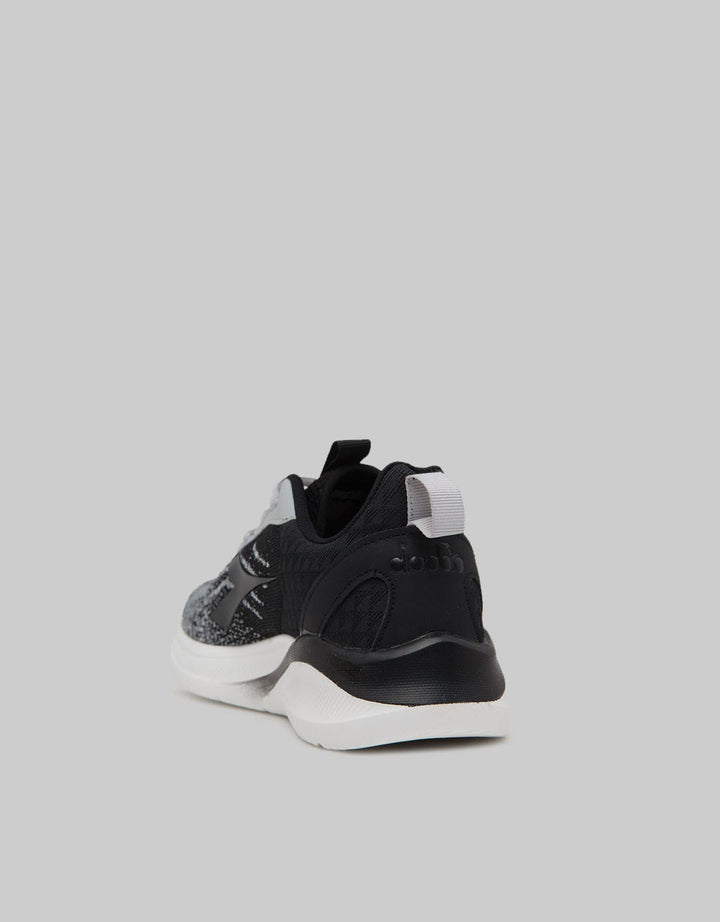 Diadora Shoes Finley