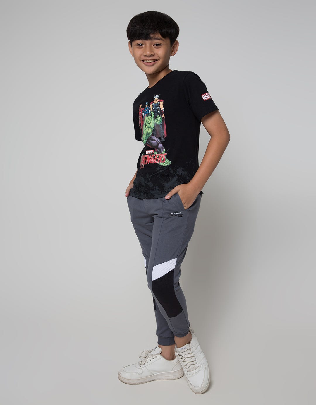 Marvel Short Sleeve T-Shirt Print Avenger Heroes