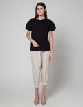 Details Embro Applique Kaos Wanita