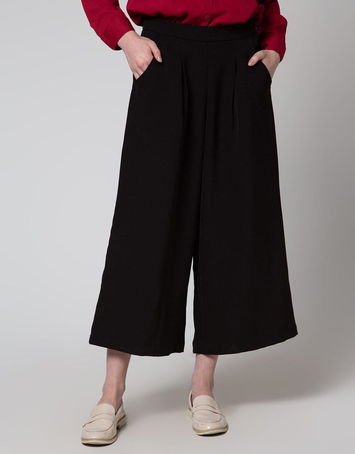Details Long Pants Cullotes With Stretch Fabric