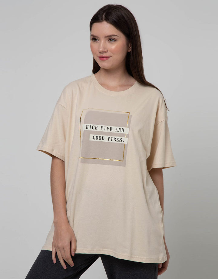 Details Short Sleeve T-Shirt Oversize Print With High Five And Goods Vibes