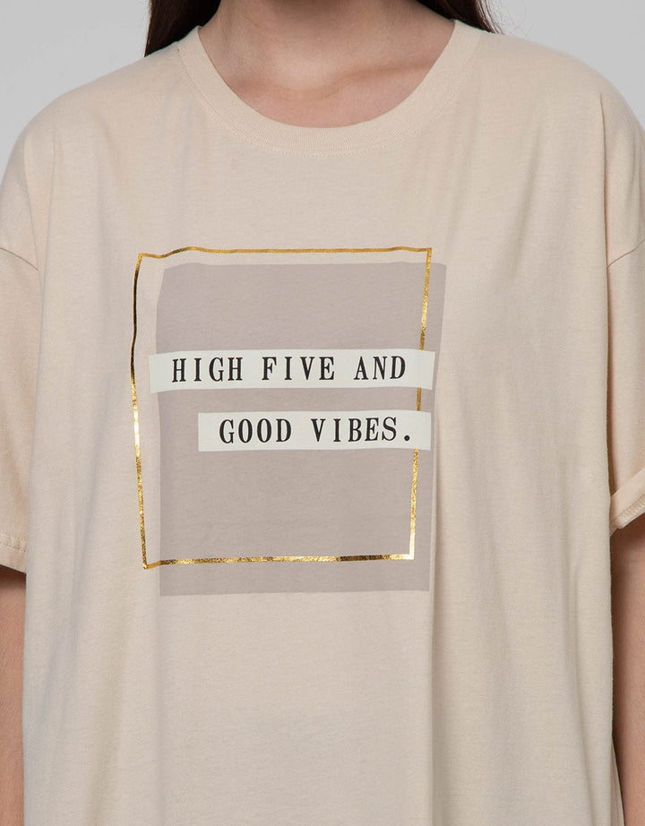 Details Short Sleeve T-Shirt Oversize Print With High Five And Goods Vibes