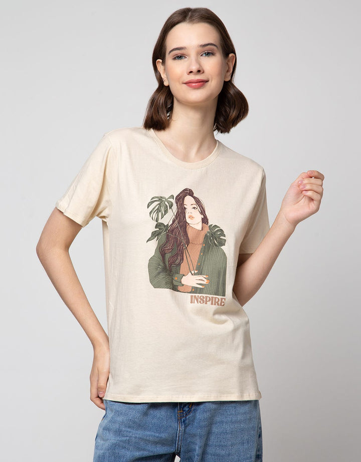 Details Short Sleeve T-Shirt Print Girl Artwork